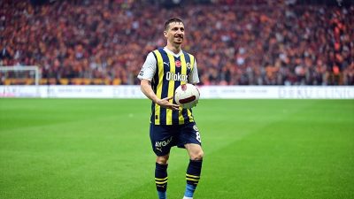 Fenerbahçe'nin takım kaptanlarından Mert Hakan Yandaş, Trendyol Süper Lig'deki derbide