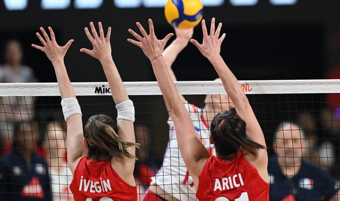 A Milli Kadın Voleybol Takımı, FIVB Kadınlar Milletler Ligi'nin Antalya