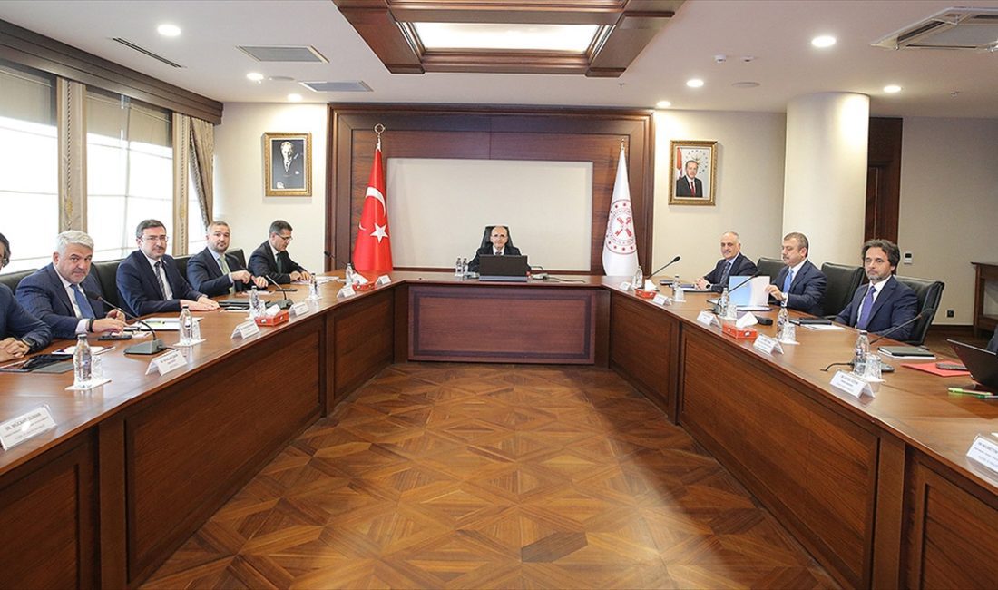 Toplantıda, tüketici kredileri ile kredi kartlarına yönelik atılan adımların sonuçları