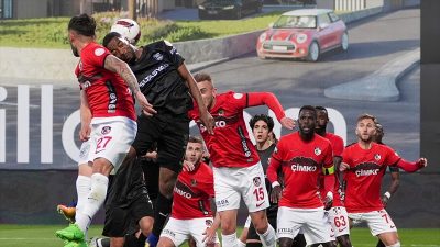 GAZİANTEP (AA) – Kırmızı-siyahlı takım, istikrarsız bir grafik çizdiği ve