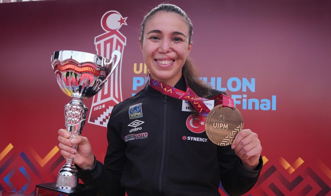 2024 Modern Pentatlon Dünya Kupası'nın Ankara'daki final etabında bronz madalya