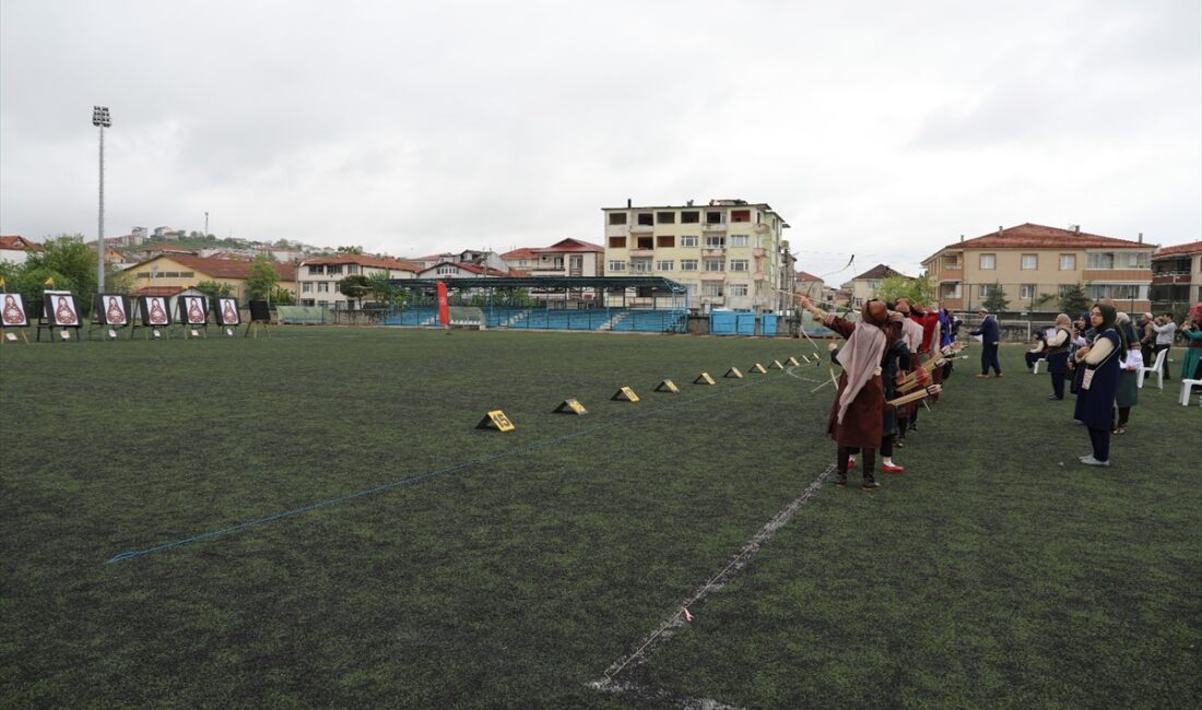 İller Arası Geleneksel Türk Okçuluğu Turnuvası Türkiye Finali, Sakarya'da tamamlandı SAKARYA (AA) – Kredi ve Yurtlar Genel Müdürlüğü tarafından Sakarya'da