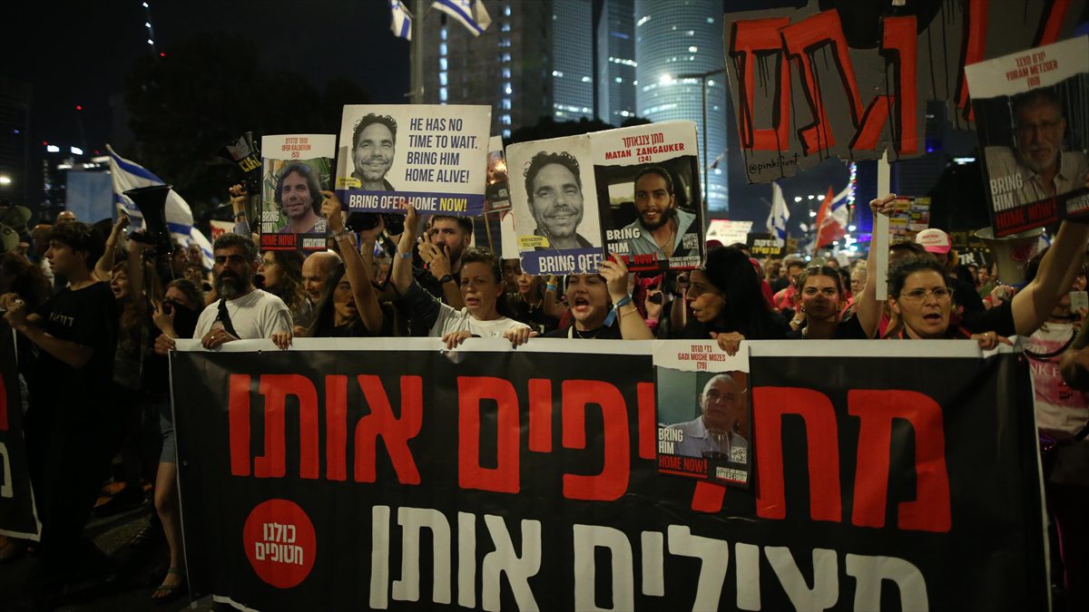 TEL AVIV (AA) – İsrail’de Gazze Şeridi’ndeki İsrailli esirlerin getirilmesi