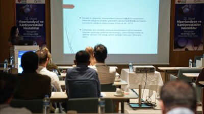 Bu yıl 22'ncisi düzenlenen Hipertansiyon ve Kardiyovasküler Hastalıklar Kongresi, İzmir'in