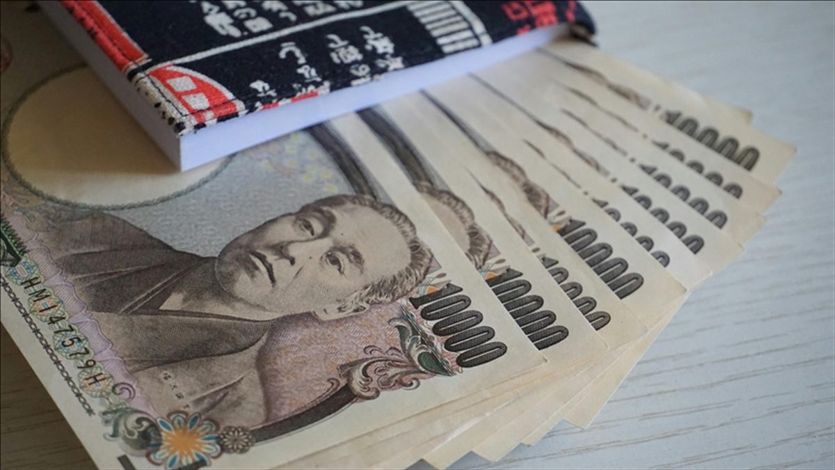 Hafta başında dolar karşısında 1986'dan bu yana ilk kez 160'ın