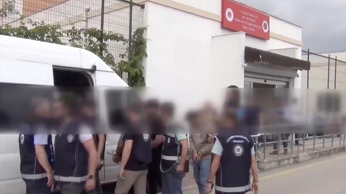 İçişleri Bakanı Ali Yerlikaya, Muğla ve Adana'da düzenlenen "Kalkan-21" operasyonunda