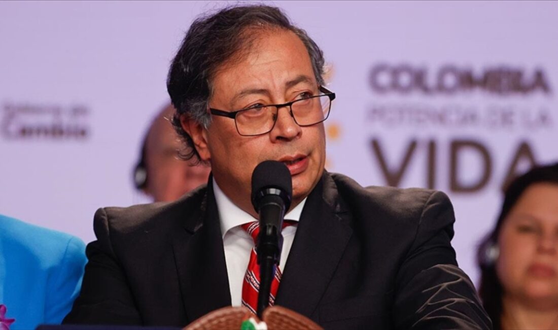 Kolombiya Cumhurbaşkanı Gustavo Petro, "İnsanlığın gözleri önünde bütün bir halkın
