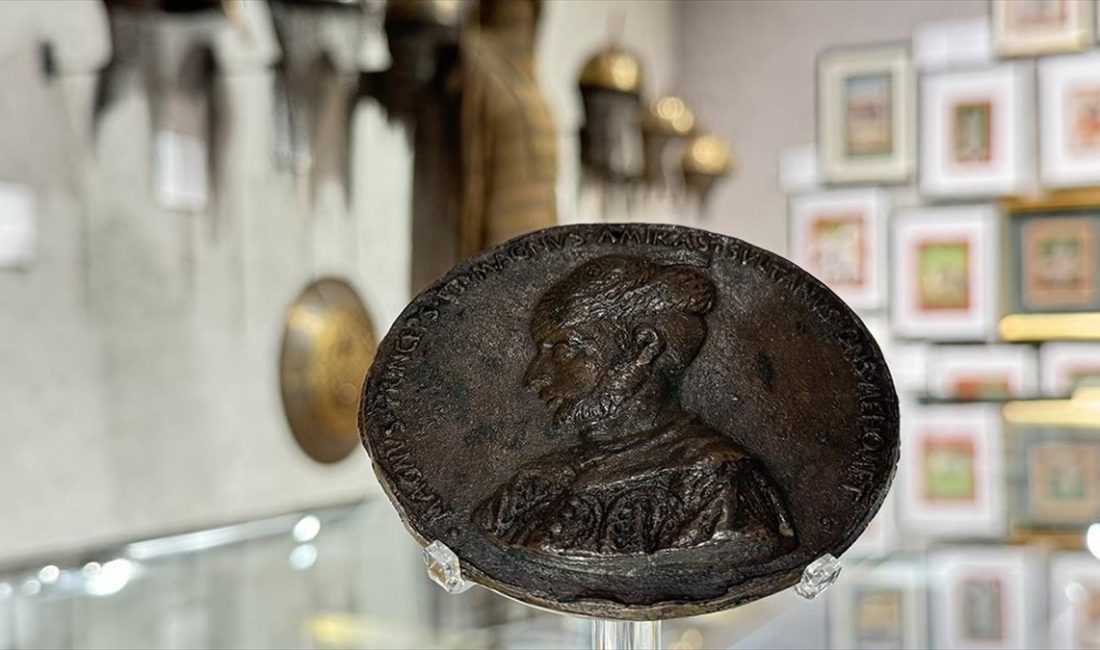 Londra'da bugün açık artırmayla satışa çıkarılacak Fatih Sultan Mehmet'in tılsımlı
