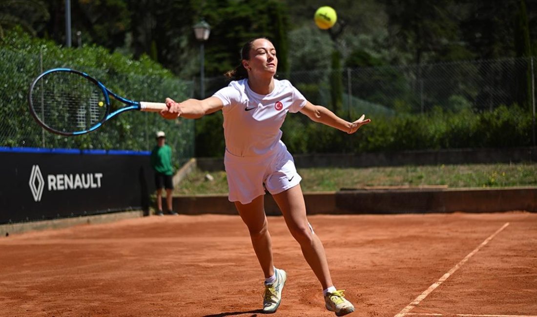 Zeynep Sönmez, sezonun ikinci grand slam tenis turnuvası Fransa Açık'ın