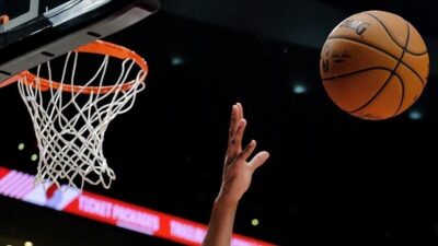 İSTANBUL (AA) – NBA play-off’larına 2 ma&ccedil;la devam edildi. Indiana