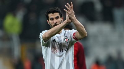 Deneyimli kaptan, altyapısından çıktığı Beşiktaş'ta en çok süre aldığı ve