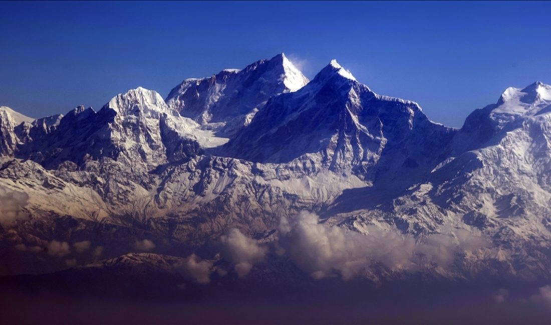 Nepalli dağcı Kami Rita, dünyanın en yüksek noktası Everest Dağı'nın