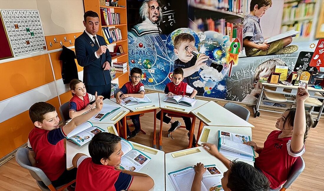 Eskişehir'de özel yetenekli öğrencilerin eğitimine yönelik çalışmalarıyla yurt içi ve