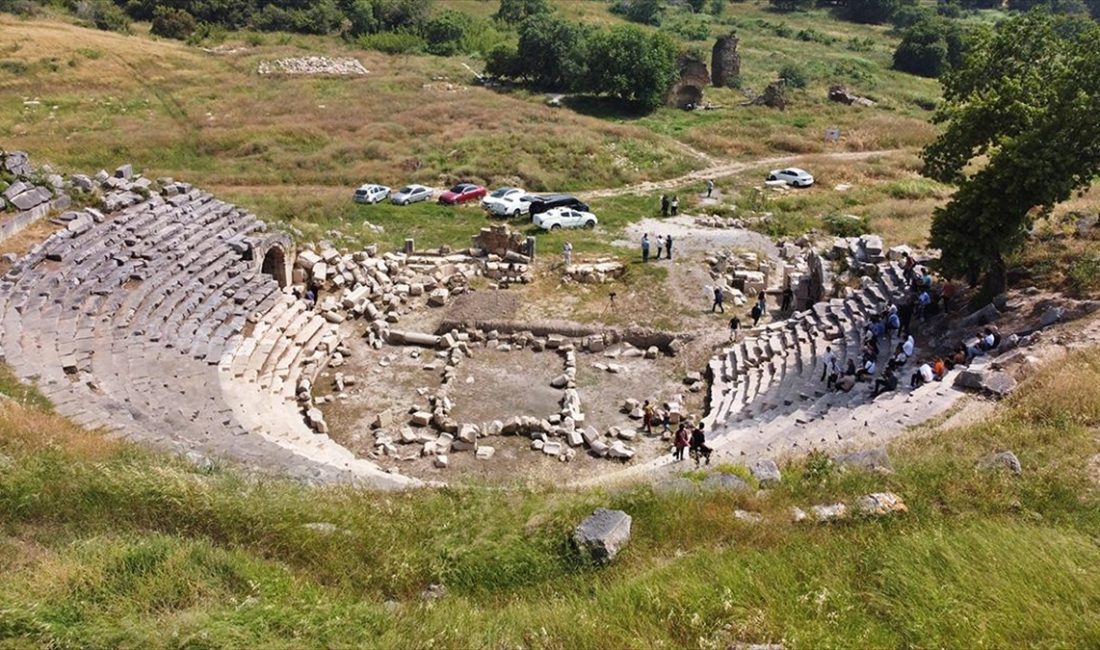 Osmaniye sınırları içinde yer alan tarihi 2 bin 700 yıllık