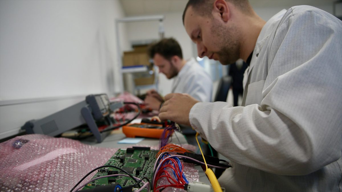 Peker Holding'in iştiraki Pek Automotive'in Slovenya'nın Logatec kentindeki yeni yönetim