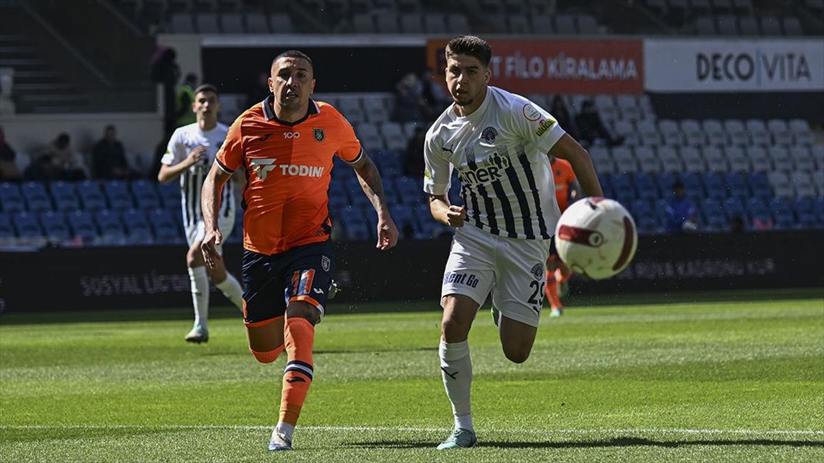 RAMS Başakşehir konuk ettiği Kasımpaşa'yı 4-1 yendi