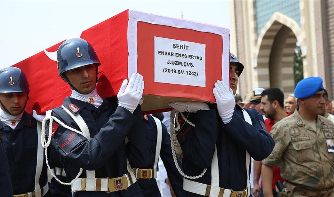 Şırnak'ta askeri aracın devrilmesi sonucu şehit olan Jandarma Astsubay Çavuş