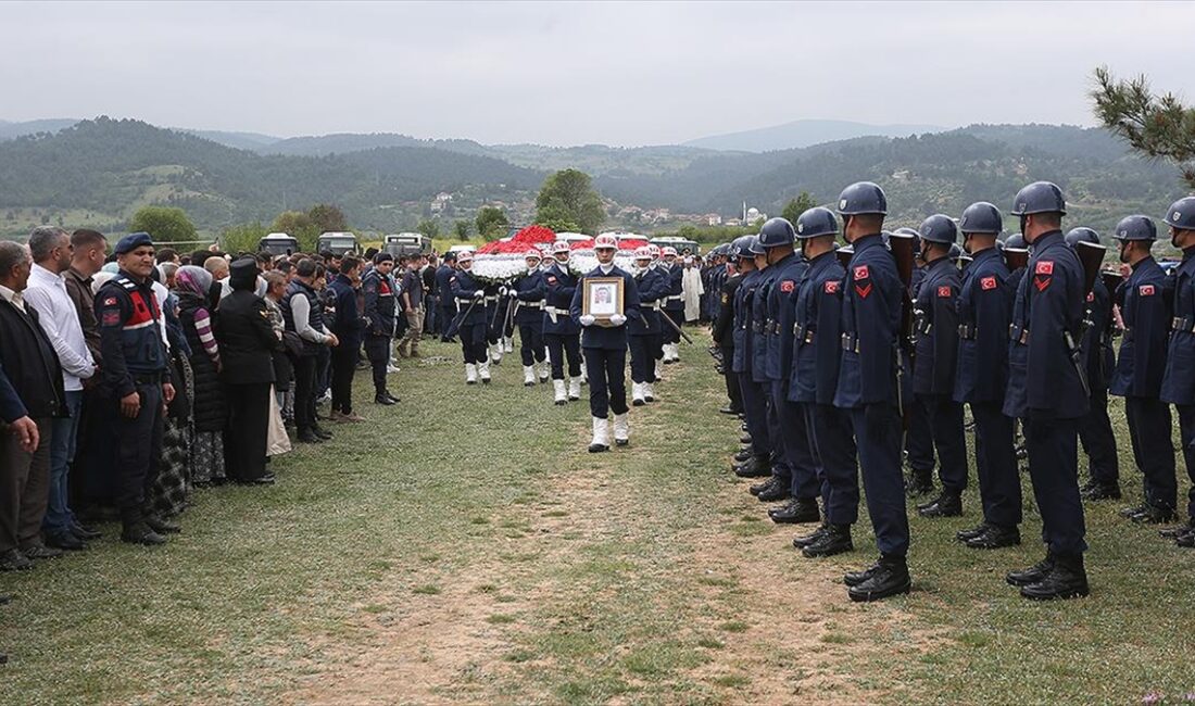 Gölcük Tersanesi Komutanlığında 2022 yılının eylül ayında geçirdiği kazada yaralanan