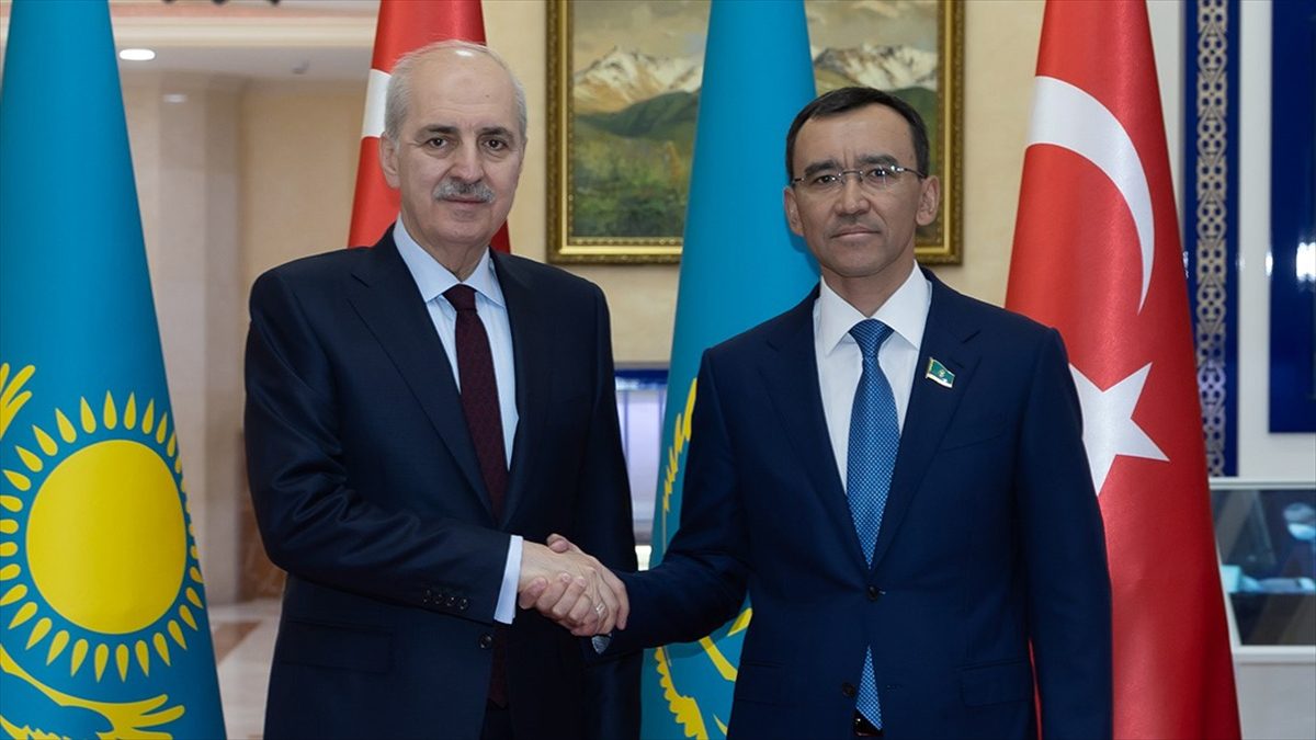 TBMM Başkanı Numan Kurtulmuş, resmi ziyaret gerçekleştirdiği Kazakistan'ın başkenti Astana'da,