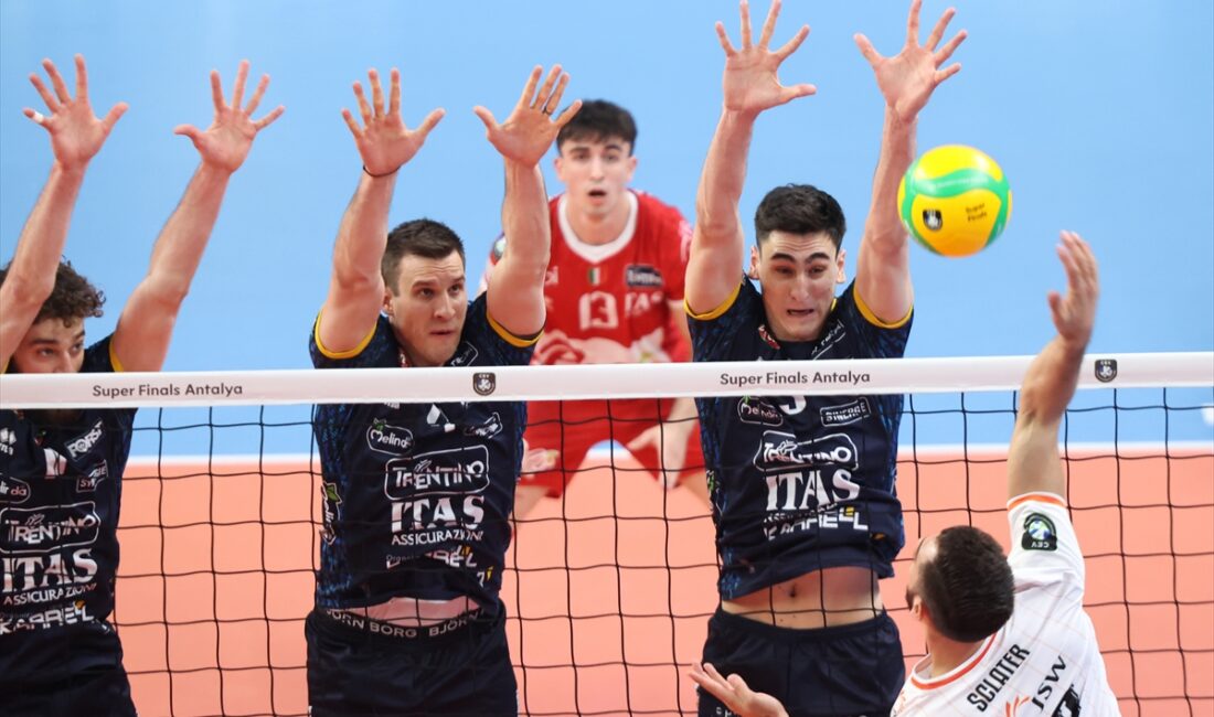 Voleybol CEV Şampiyonlar Ligi Süper Finalleri'nin ödül töreni yapıldı