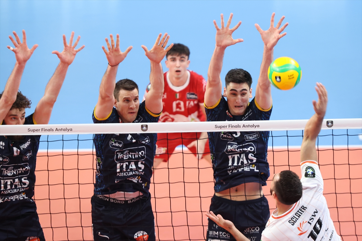 Voleybol CEV Şampiyonlar Ligi Süper Finalleri'nin ödül töreni yapıldı