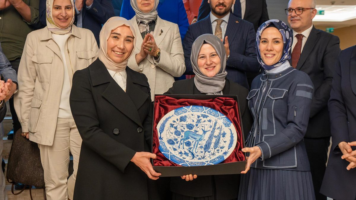 TÜRGEV Yönetim Kurulu Başkanlığını icra eden Doç. Dr. Fatmanur Altun,