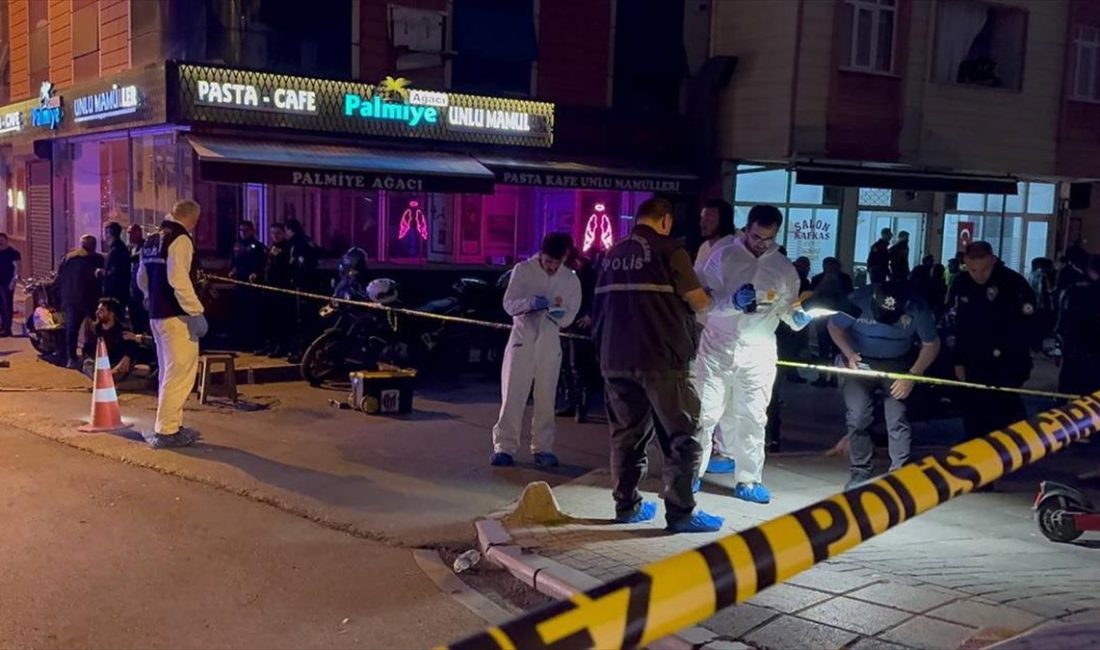 İstanbul Üsküdar'da Ünalan Mahallesi Ayazma Caddesi'ndeki bir kafede silahla ateş