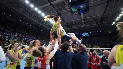 Salon: Antalya Hakemler: Juraj Mokry (Slovakya), Nurper Özbar A. Carraro