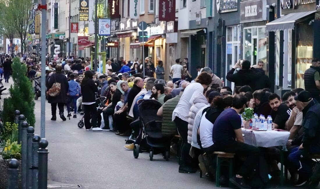 Yurt dışında 7,5 milyon Türk vatandaşı yaşarken, bunun yaklaşık 6,5