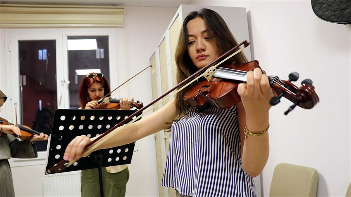 Elazığ'da Gençlik ve Spor Bakanlığı (GSB) yurtlarında kalan üniversite öğrencileri,