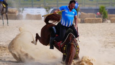 İSTANBUL (AA) – Atat&uuml;rk Havalimanı’nda ger&ccedil;ekleştirilen festivalin ikinci g&uuml;n&uuml;nde yapılan
