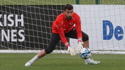 Sol diz ön çapraz bağı kopan Doğan Alemdar'ın yerine Muhammed