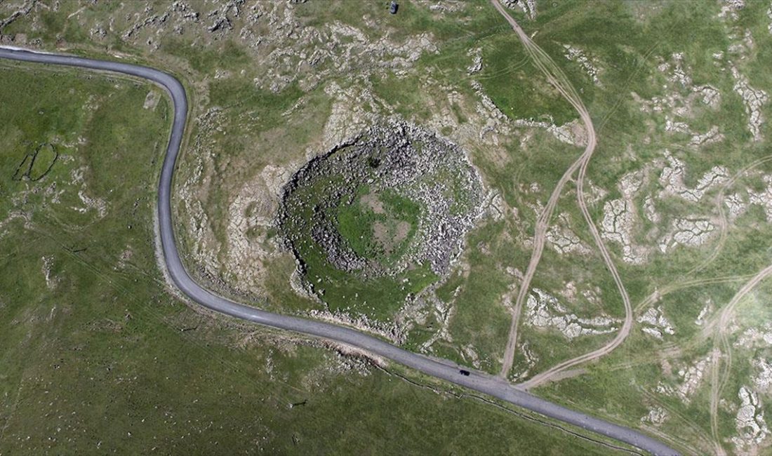 Iğdır Valiliği, Ağrı Dağı'ndaki Korhan Meteor Çukuru’nun turizme kazandırılması için