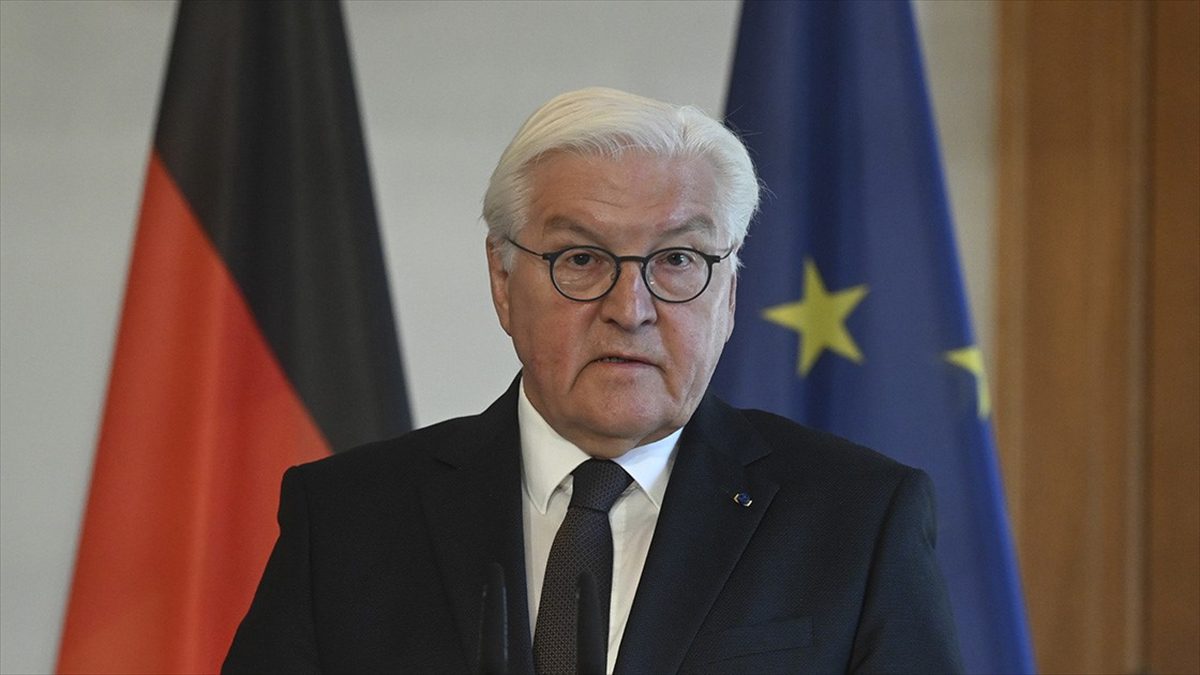 Almanya Cumhurbaşkanı Steinmeier, "Aşırı sağcılık öylece ortadan kalkacak bir şey