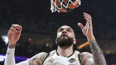 Lacivert-beyazlı kulüpten yapılan açıklamaya göre, İspanyol ekibi Real Madrid'de forma