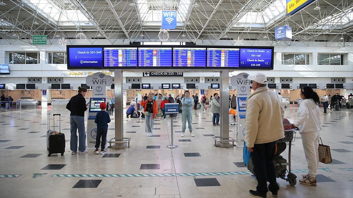 ANKARA (AA) – Uraloğlu, yaptığı açıklamada Antalya Havalimanı’nda sürekli artan