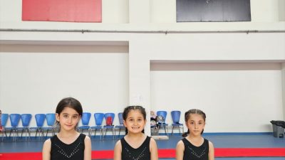 ANTALYA (AA) – Antalya'da Okul Sporları kapsamında Cimnastik Branşı İl