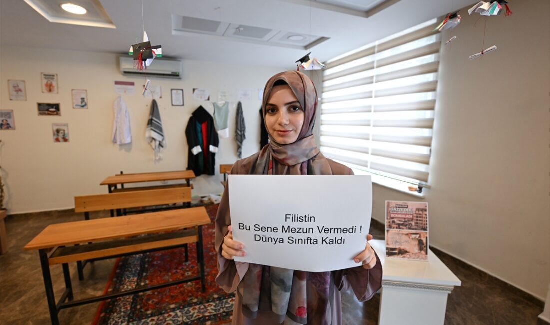 - TDV Antalya Yükseköğretim Kız Öğrenci Yurdu'nda oluşturulan alana cübbe,