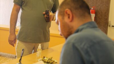 Erzurum ve Antalya'da bulunan İranlılar, ülkelerindeki 14. Dönem Cumhurbaşkanlığı Seçimleri