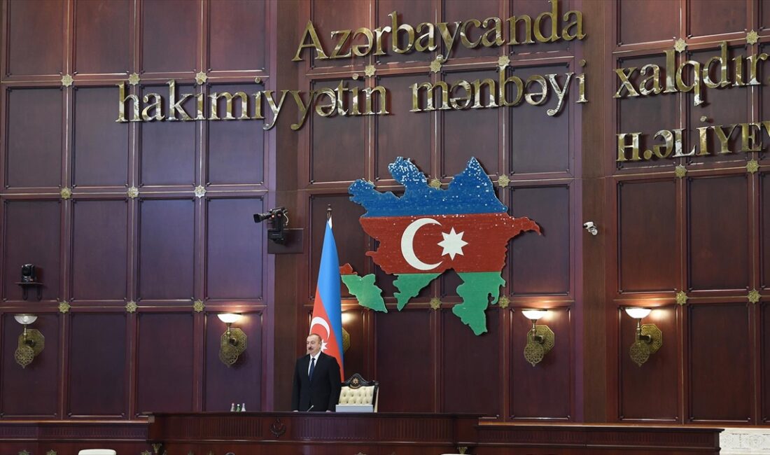 Azerbaycan Cumhurbaşkanı İlham Aliyev, Milli Meclisi feshederek genel seçimlerin 1