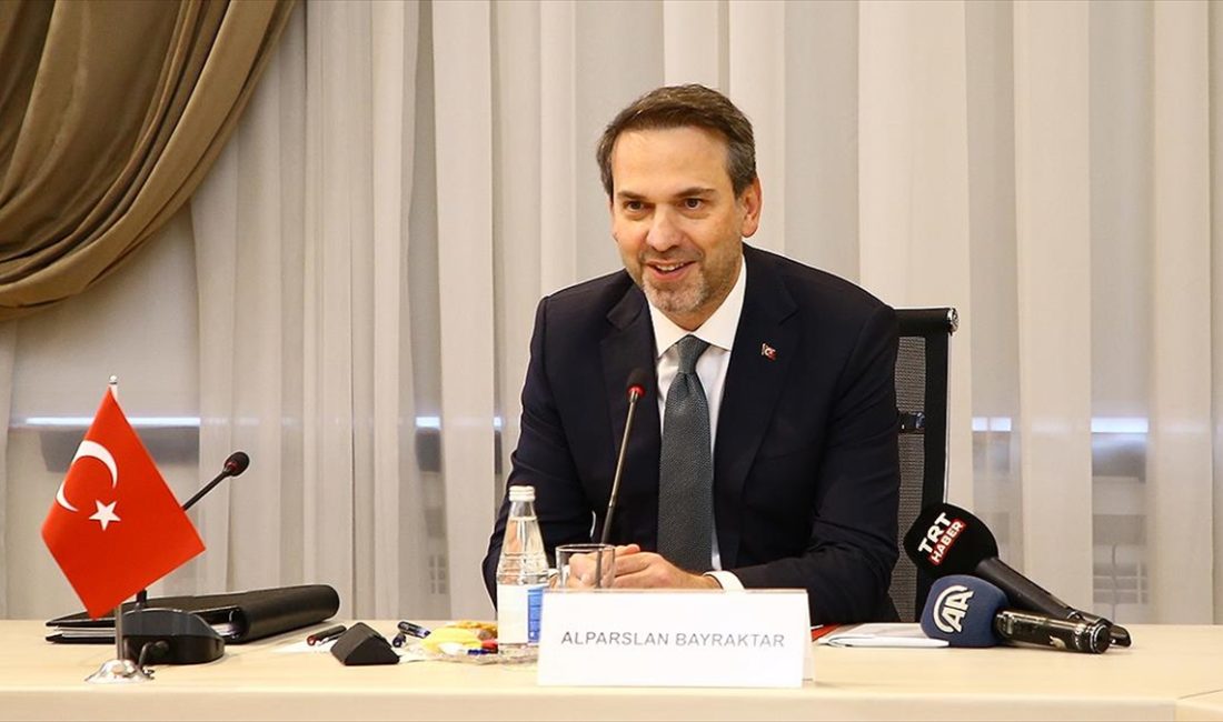 Enerji ve Tabii Kaynaklar Bakanı Alparslan Bayraktar, Iğdır-Nahçıvan Doğalgaz Boru