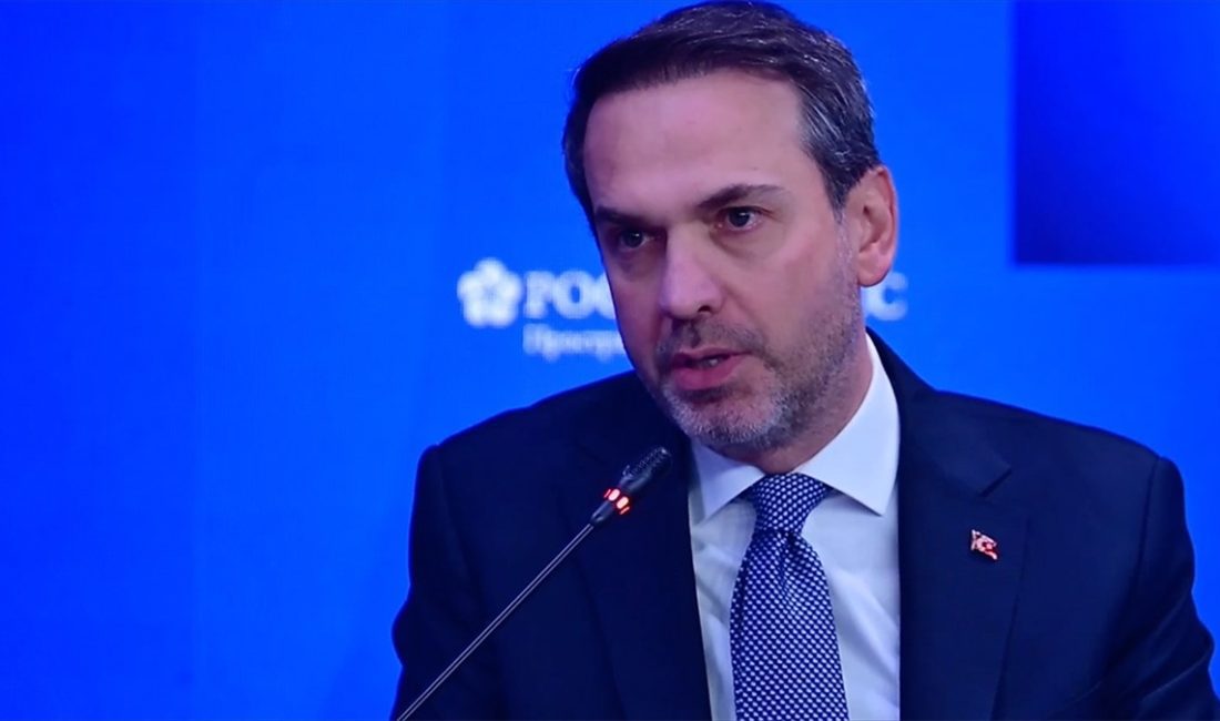 Enerji ve Tabii Kaynaklar Bakanı Bayraktar, "Türkiye, yenilenebilir enerjide muazzam