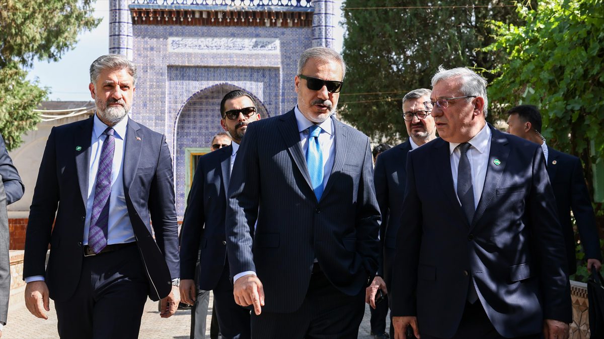 Dışişleri Bakanı Fidan, Çin temasları sırasında yaptığı Urumçi ve Kaşgar