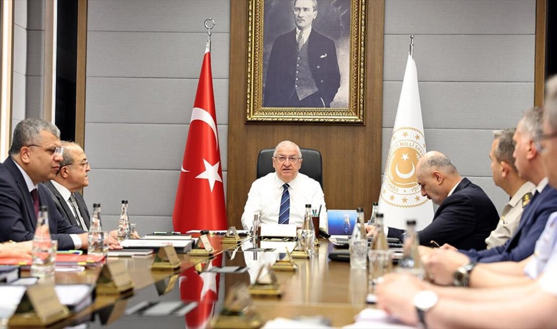 Milli Savunma Bakanı Güler, "Terör örgütü tarafından bölgesel gerçekliklerle bağdaşmayan