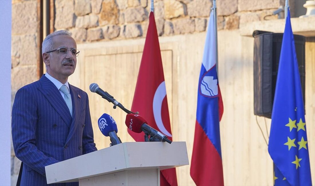 ANKARA (AA) – Uraloğlu, Slovenya’nın Ankara Büyükelçiliği tarafından Erimtan Arkeoloji