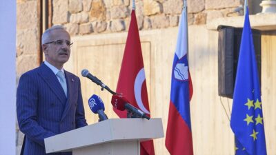 ANKARA (AA) – Uraloğlu, Slovenya’nın Ankara Büyükelçiliği tarafından Erimtan Arkeoloji