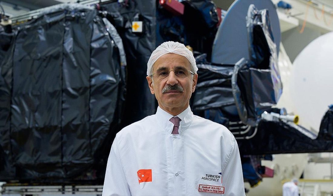 Ulaştırma ve Altyapı Bakanı Abdulkadir Uraloğlu, "Uydumuzun, temmuzun 2. haftasında