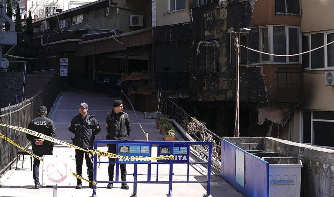 İSTANBUL (AA) – Gayrettepe Yıldız Posta Caddesi Gönenoğlu Sokağı’ndaki 16