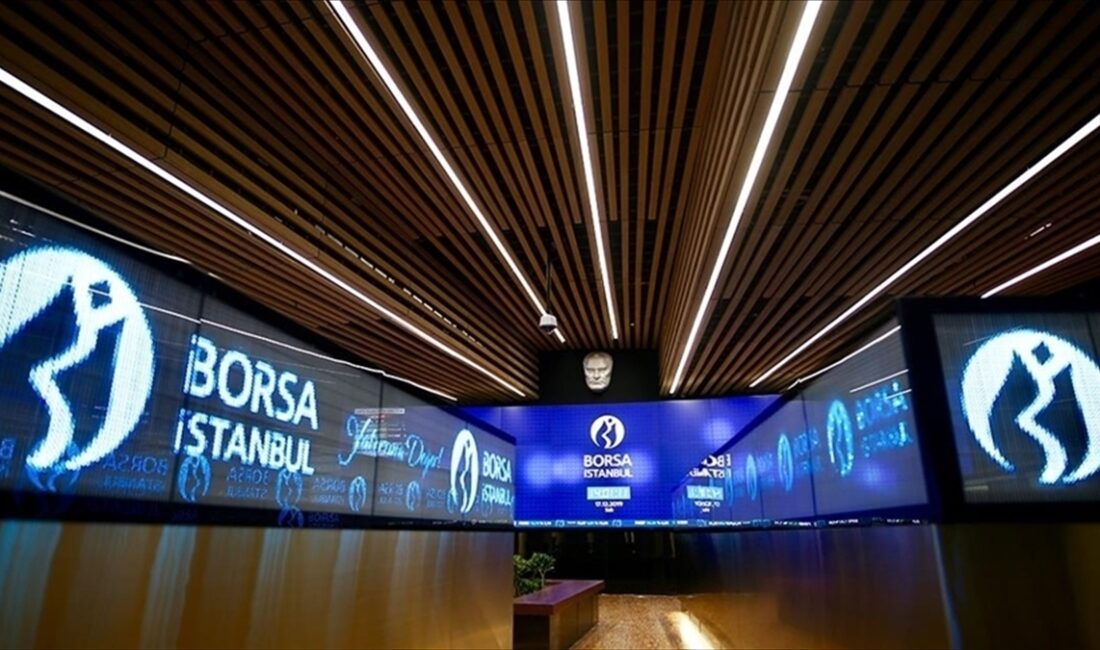 Borsa İstanbul'da BIST 100 endeksi, güne yüzde 1,52 yükselişle 10.320,02