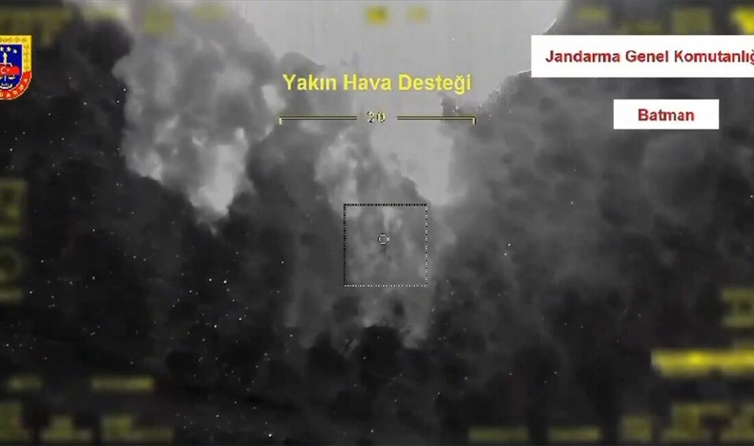 İçişleri Bakanı Ali Yerlikaya, 1'i kırmızı kategoride aranan, terör örgütü